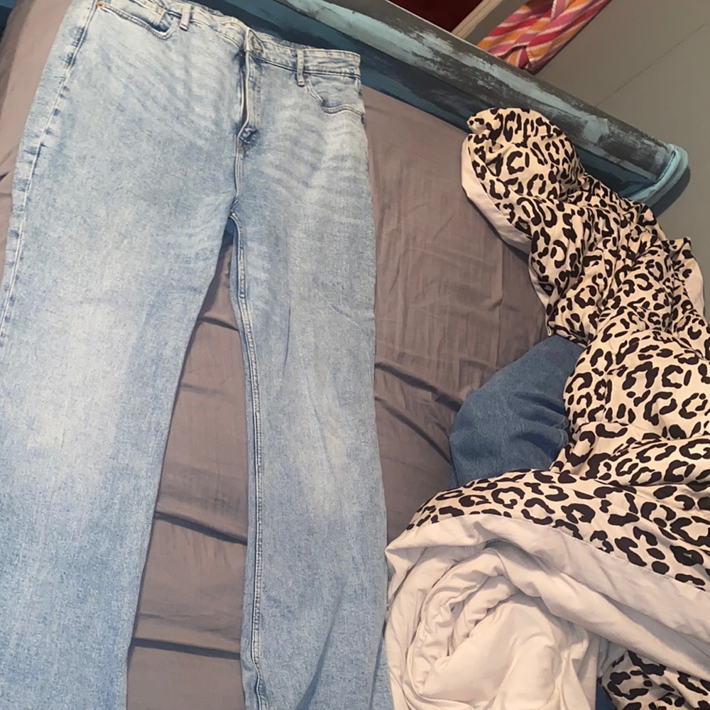 Old Navy, Higher High Rise flares, size 16, Never wore/brand new